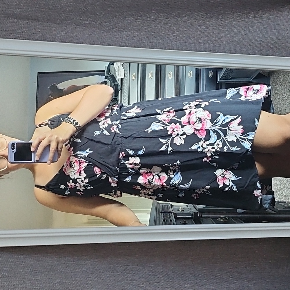 Reitmans Black Floral V-Neck Dress